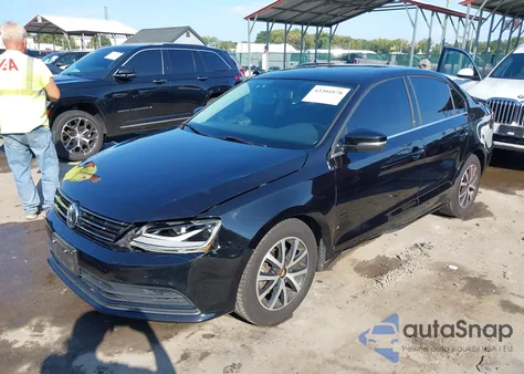 2017 Volkswagen Jetta 1.4T Se z USA, uszkodzony, nr VIN 3VWDB7AJ8HM411261